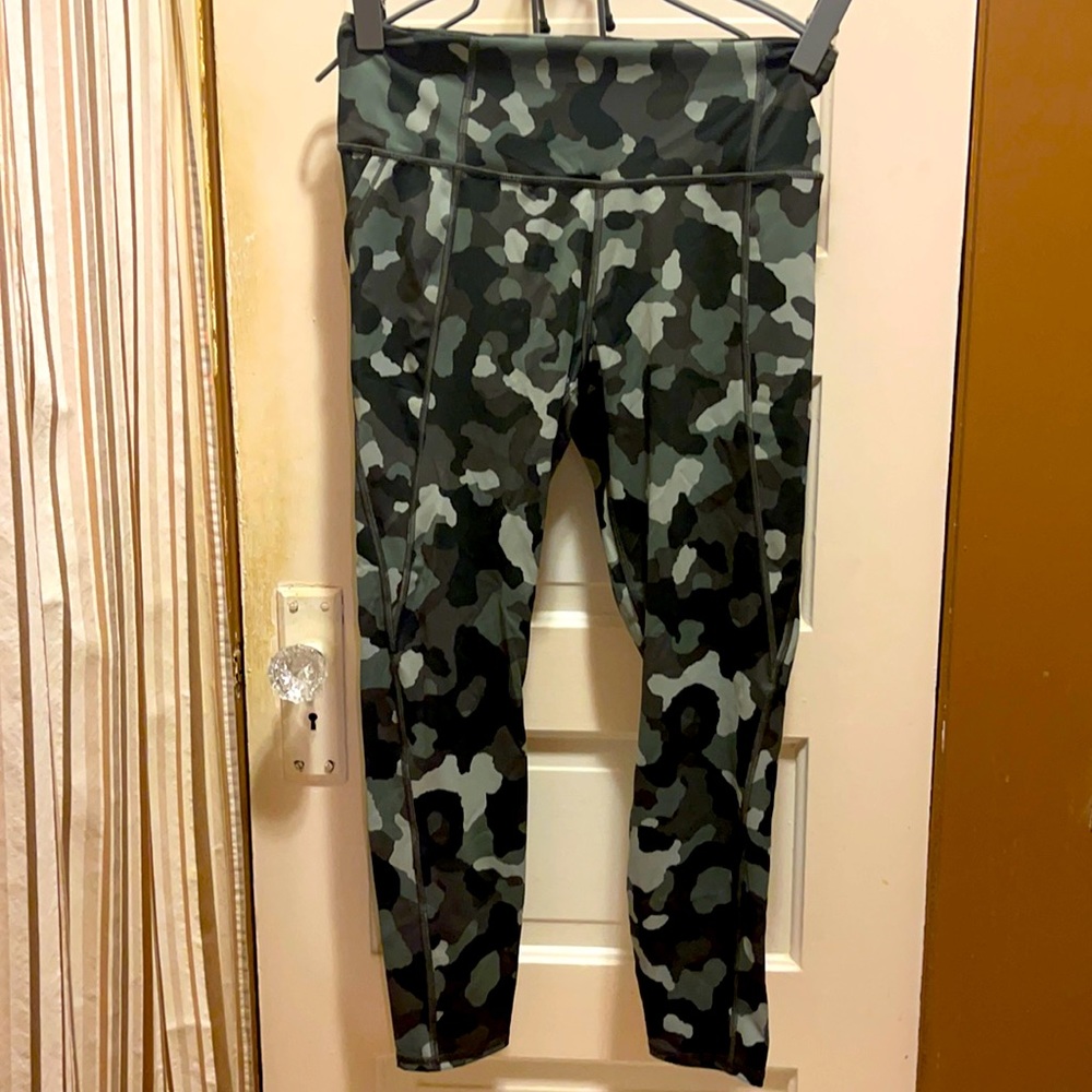 Athleta 7/8 tights